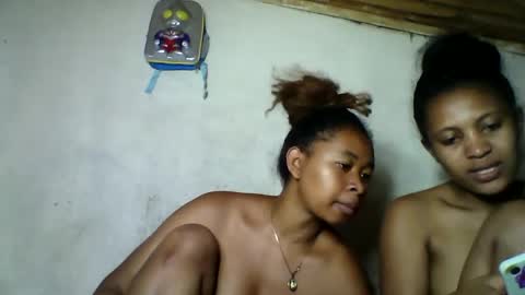 florencia011 online show from 10-21-25, 06:19