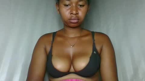 florencia011 online show from 12-18-25, 09:43