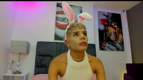 Snapshot of florian_sven chatting on 10-24-25, 03:25 Florian Sven online show from 10-24-25, 03:25