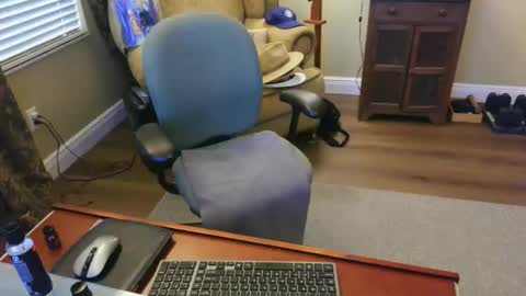 Snapshot of floridagwm chatting on 09-10-25, 10:54 FloridaGMW online show from 09-10-25, 10:54