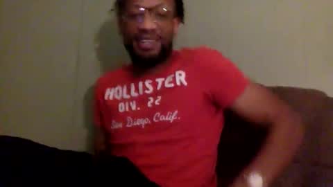 Snapshot of flow237 chatting on 12-15-25, 11:47 Flow237 online show from 12-15-25, 11:47