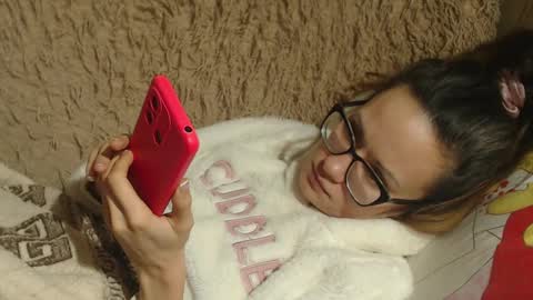 Snapshot of flowercandydoll chatting on 01-17-25, 07:05 say meow and send tip online show from 01-17-25, 07:05