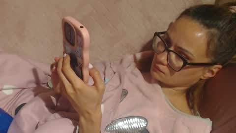 Snapshot of flowercandydoll chatting on 10-14-25, 05:03 say meow and send tip online show from 10-14-25, 05:03