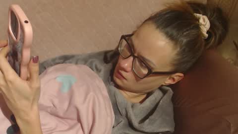 Snapshot of flowercandydoll chatting on 12-04-25, 06:38 say meow and send tip online show from 12-04-25, 06:38