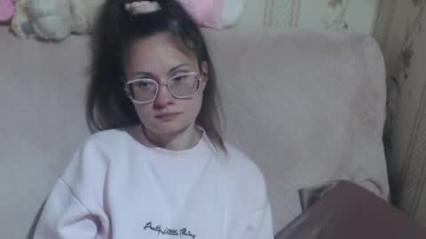 say meow and send tip  online show from 04-19-26, 01:10