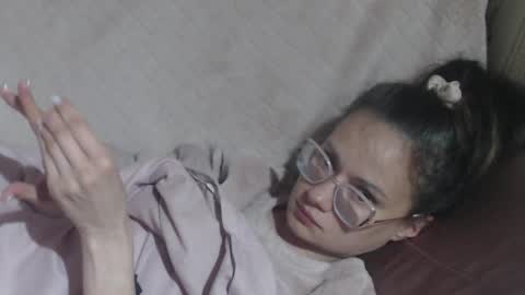 say meow and send tip  online show from 04-25-26, 05:21