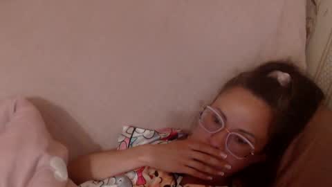 say meow and send tip  online show from 05-11-26, 02:45