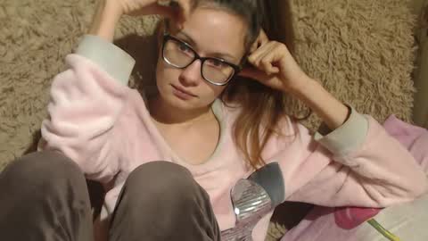 say meow and send tip  online show from 12-04-24, 02:37