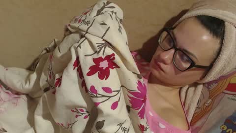 say meow and send tip  online show from 03-08-25, 12:55