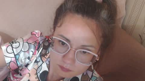say meow and send tip  online show from 05-15-26, 11:56
