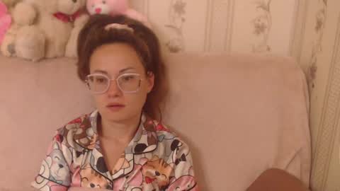 say meow and send tip  online show from 06-08-26, 08:58