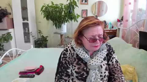 Flowerlower online show from 09-20-25, 02:40