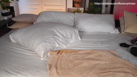 DARYA   online show from 03-03-25, 06:26