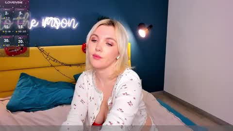 Monica online show from 01-10-25, 11:33