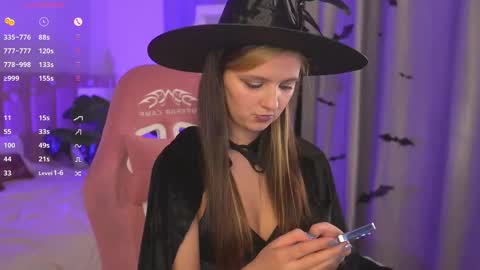 LilLisa online show from 10-24-25, 04:14