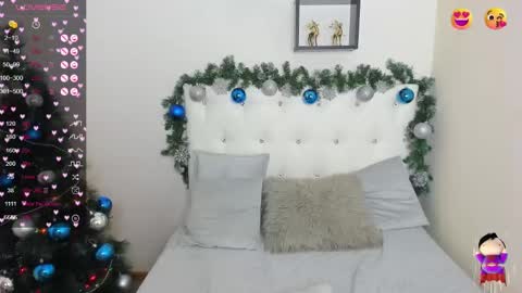 Lina online show from 12-21-24, 03:47