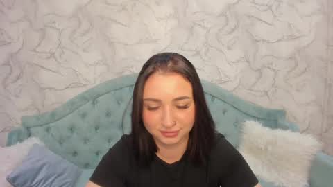 Lina online show from 04-28-26, 12:09