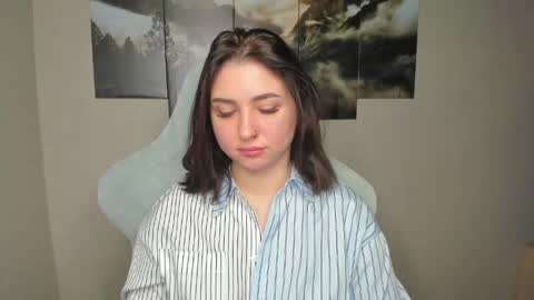 Snapshot of flufyfoxx chatting on 05-05-26, 01:46 Lina online show from 05-05-26, 01:46