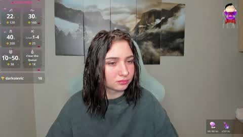 Snapshot of flufyfoxx chatting on 05-13-26, 01:03 Lina online show from 05-13-26, 01:03