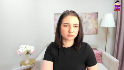 Snapshot of flufyfoxx chatting on 05-14-26, 12:17 Lina online show from 05-14-26, 12:17