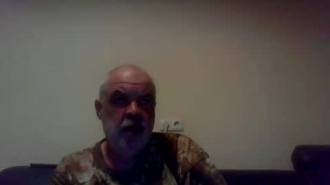 Snapshot of flutto chatting on 05-31-26, 09:38 flutto online show from 05-31-26, 09:38