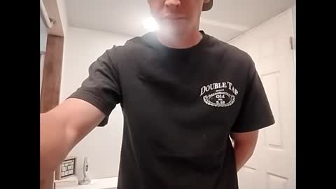 Snapshot of flybuy2525 chatting on 10-28-25, 11:03 flybuy2525 online show from 10-28-25, 11:03