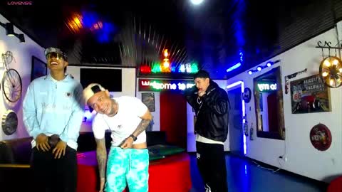 flyckers online show from 04-28-26, 12:10