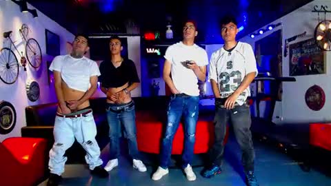 flyckers online show from 06-10-26, 02:16