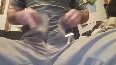 Snapshot of flyyguy69 chatting on 12-05-25, 11:41 flyyguy69 online show from 12-05-25, 11:41