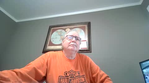 Snapshot of fmfsocal123 chatting on 10-23-25, 09:35 fmfsocal123 online show from 10-23-25, 09:35