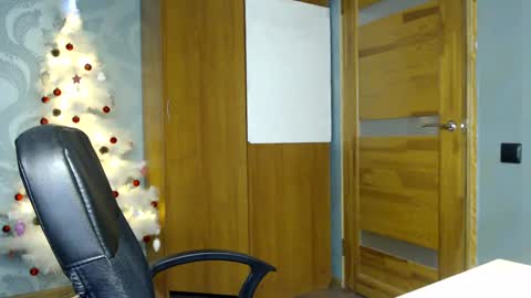 Snapshot of fofhcf chatting on 12-25-24, 04:11 Molli Ready for any play with you. Hottest show in pvt Help a student earn big tokens online show from 12-25-24, 04:11