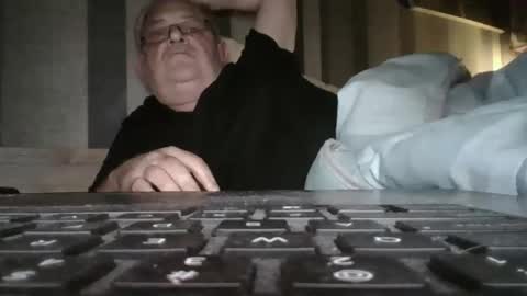 fofodi online show from 10-13-25, 02:39