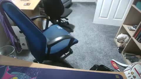 Grant online show from 10-25-25, 02:52