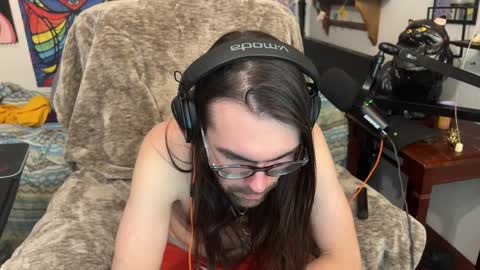 Snapshot of folkemord69 chatting on 01-19-25, 10:39 Chris online show from 01-19-25, 10:39