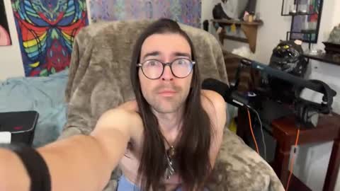 Snapshot of folkemord69 chatting on 02-09-25, 11:36 Chris online show from 02-09-25, 11:36