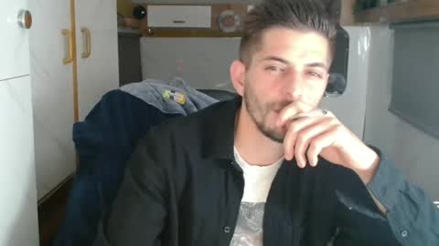 Snapshot of followknight chatting on 11-09-25, 05:00 independent model online show from 11-09-25, 05:00