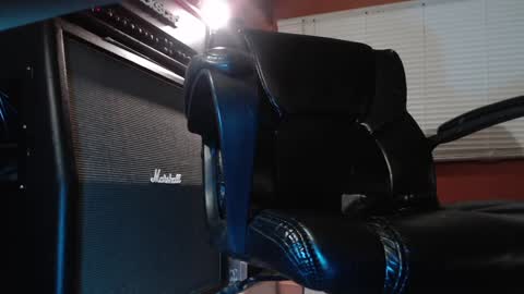 Snapshot of footlover6 chatting on 12-21-24, 06:41 Thomas Jefferson online show from 12-21-24, 06:41