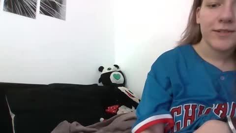 Snapshot of forbidden_doll chatting on 12-14-25, 07:58 Pussy Queen online show from 12-14-25, 07:58