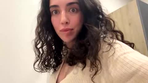 Snapshot of forbiddennvelvet chatting on 10-18-25, 07:25 forbiddennvelvet online show from 10-18-25, 07:25