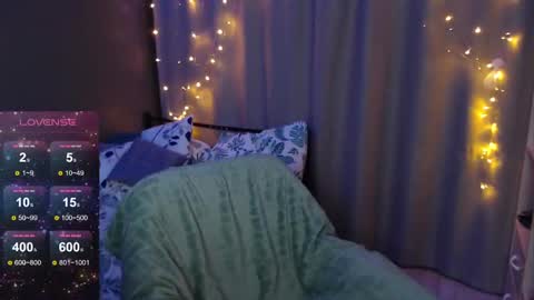 Snapshot of foreversmileme chatting on 12-27-24, 12:50 Julia online show from 12-27-24, 12:50