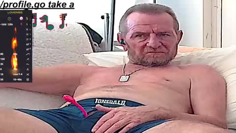 Snapshot of forexxxx_man chatting on 12-18-24, 11:56 doc online show from 12-18-24, 11:56