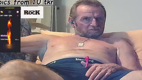 Snapshot of forexxxx_man chatting on 01-17-25, 02:18 doc online show from 01-17-25, 02:18