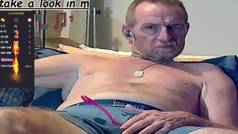 Snapshot of forexxxx_man chatting on 02-03-25, 02:03 doc online show from 02-03-25, 02:03