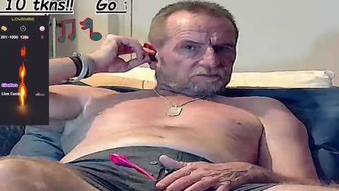 Snapshot of forexxxx_man chatting on 03-11-25, 02:32 doc online show from 03-11-25, 02:32