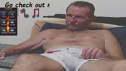 Snapshot of forexxxx_man chatting on 10-10-25, 02:10 doc online show from 10-10-25, 02:10