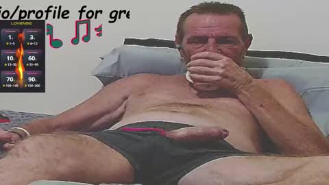 Snapshot of forexxxx_man chatting on 10-14-25, 01:50 doc online show from 10-14-25, 01:50