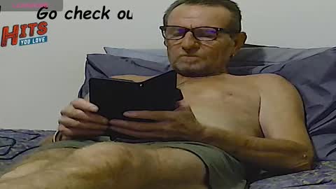 Snapshot of forexxxx_man chatting on 11-28-25, 02:03 doc online show from 11-28-25, 02:03