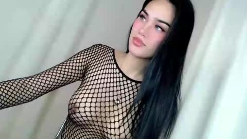 KHATRINA STACIE MARIE online show from 04-26-26, 01:03