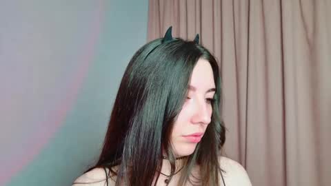 Lily online show from 10-22-25, 01:17