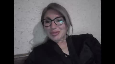 fox_red_lady7 online show from 03-24-26, 08:47